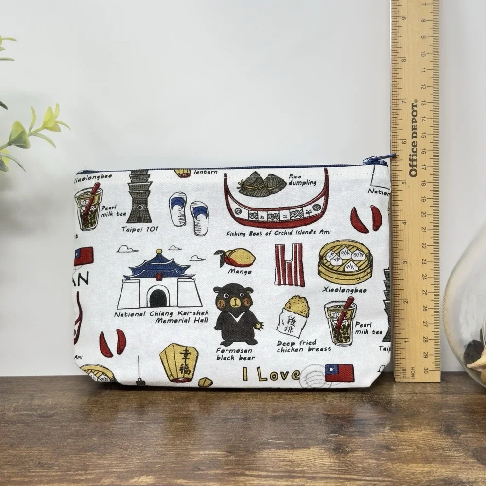 Taiwan Toiletries Bag Travel‎ Cosmetic Pouch Excellent Condition